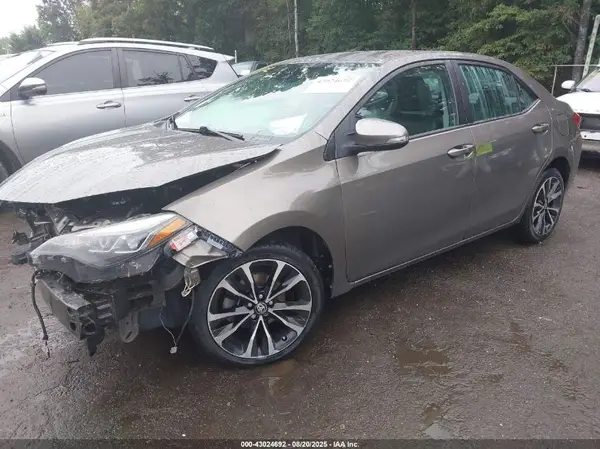 2T1BURHE6HC819162 2017 TOYOTA COROLLA - Image 2