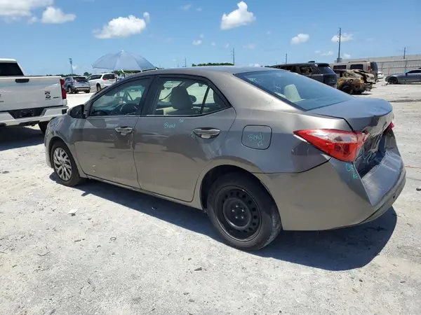 2T1BURHE6HC821137 2017 TOYOTA COROLLA - Image 2