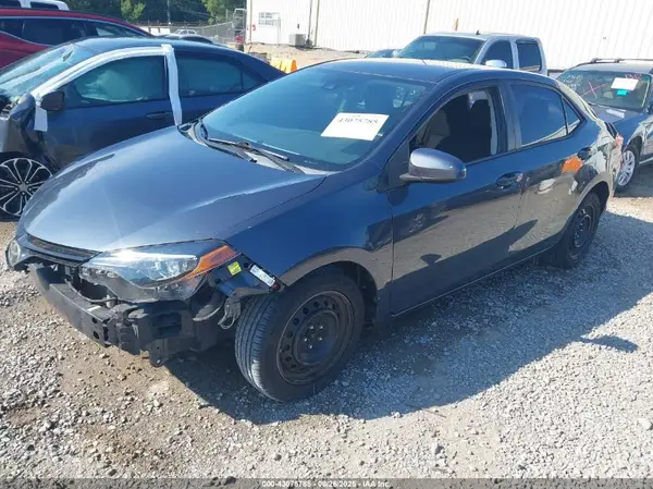 2T1BURHE6HC828976 2017 TOYOTA COROLLA - Image 2