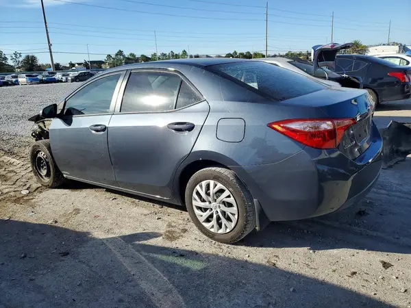 2T1BURHE6HC829898 2017 TOYOTA COROLLA - Image 2