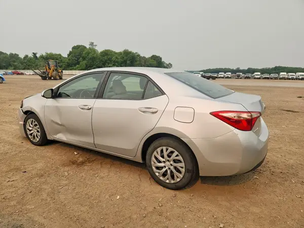 2T1BURHE6HC830226 2017 TOYOTA COROLLA - Image 2