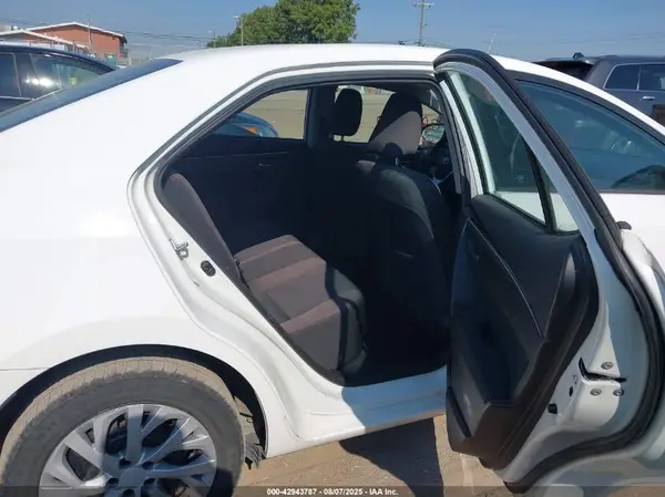 2T1BURHE6HC831909 2017 TOYOTA COROLLA - Image 8