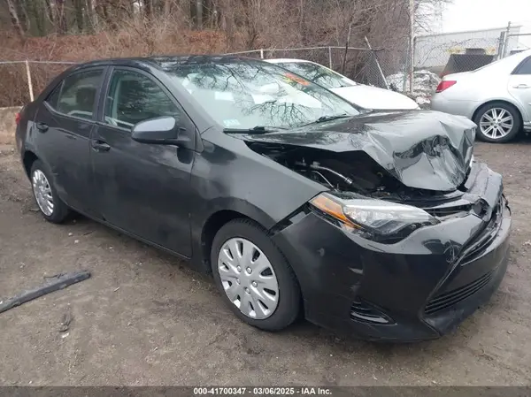 2T1BURHE6HC832428 2017 TOYOTA COROLLA - Image 1