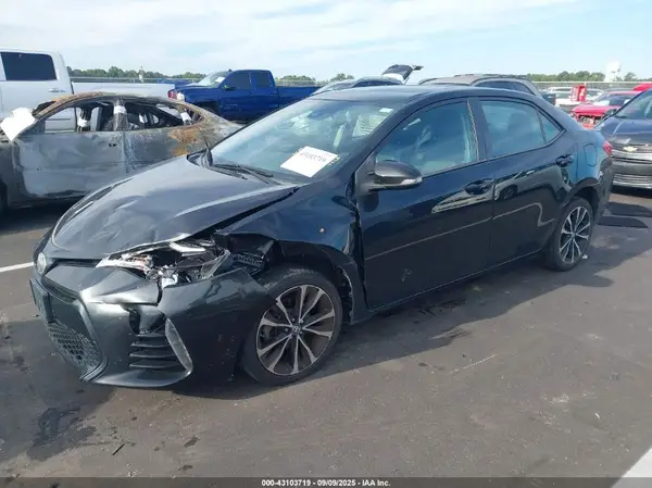 2T1BURHE6HC836740 2017 TOYOTA COROLLA - Image 2