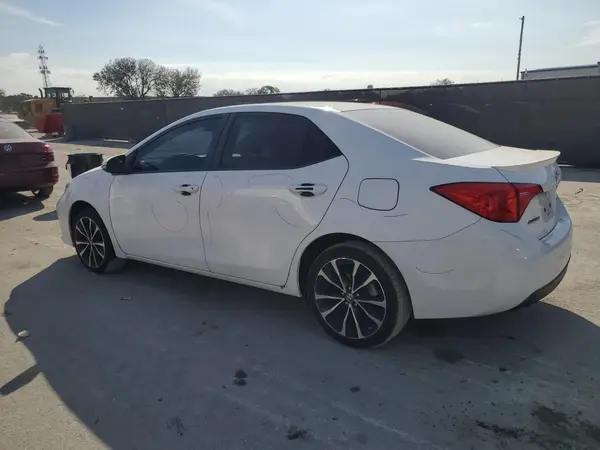 2T1BURHE6HC842828 2017 TOYOTA COROLLA - Image 2