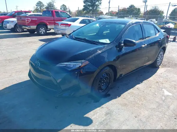 2T1BURHE6HC843378 2017 TOYOTA COROLLA - Image 2