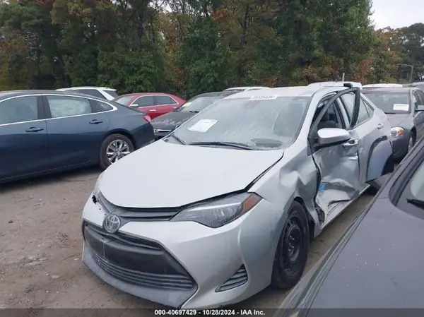 2T1BURHE6HC844501 2017 TOYOTA COROLLA - Image 2