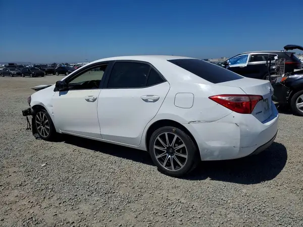 2T1BURHE6HC850704 2017 TOYOTA COROLLA - Image 2