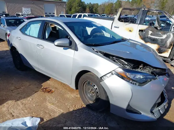 2T1BURHE6HC856955 2017 TOYOTA COROLLA - Image 1