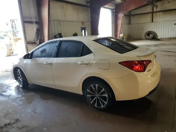 2T1BURHE6HC863887 2017 TOYOTA COROLLA - Image 2