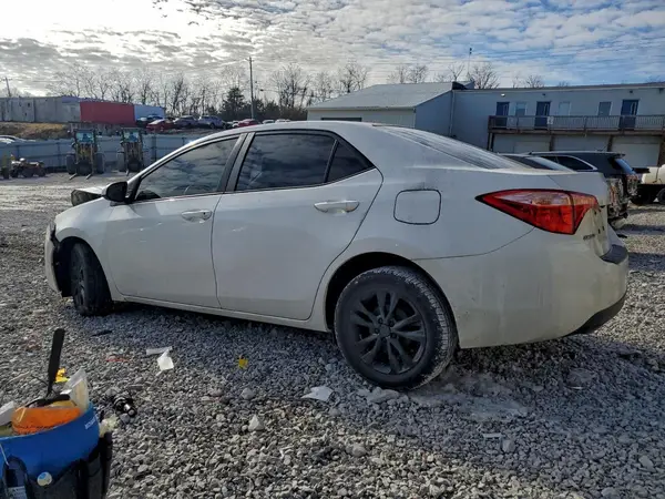 2T1BURHE6HC875148 2017 TOYOTA COROLLA - Image 2