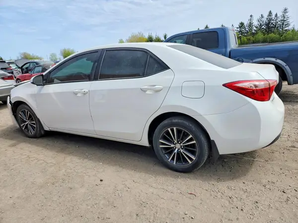 2T1BURHE6HC884724 2017 TOYOTA COROLLA - Image 2
