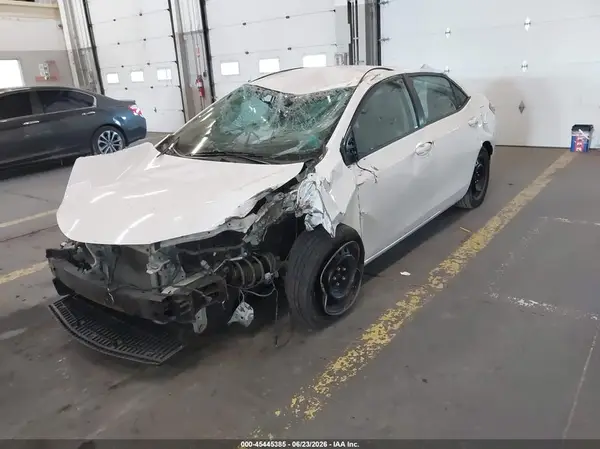 2T1BURHE6HC888207 2017 TOYOTA COROLLA - Image 2