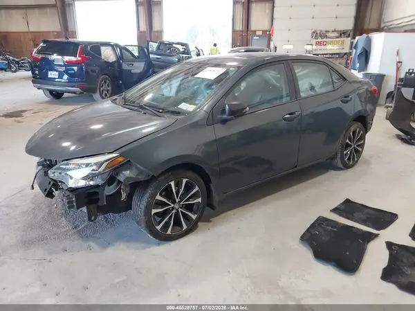 2T1BURHE6HC888675 2017 TOYOTA COROLLA - Image 2