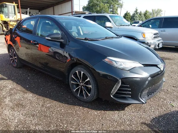 2T1BURHE6HC899420 2017 TOYOTA COROLLA - Image 1