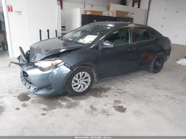 2T1BURHE6HC900386 2017 TOYOTA COROLLA - Image 2