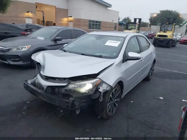 2T1BURHE6HC902090 2017 TOYOTA COROLLA - Image 2
