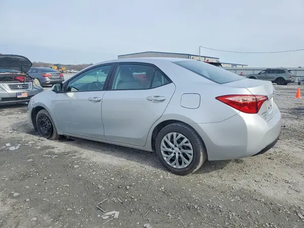 2T1BURHE6HC918435 2017 TOYOTA COROLLA - Image 2