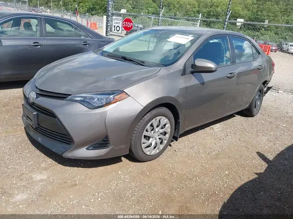 2T1BURHE6HC920072 2017 TOYOTA COROLLA - Image 2