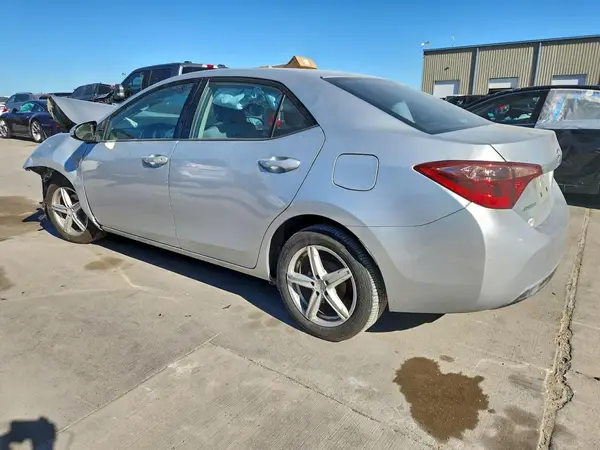 2T1BURHE6HC922646 2017 TOYOTA COROLLA - Image 2