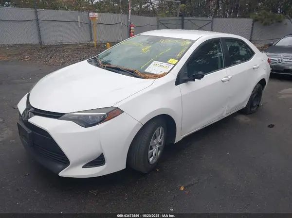 2T1BURHE6HC922694 2017 TOYOTA COROLLA - Image 2