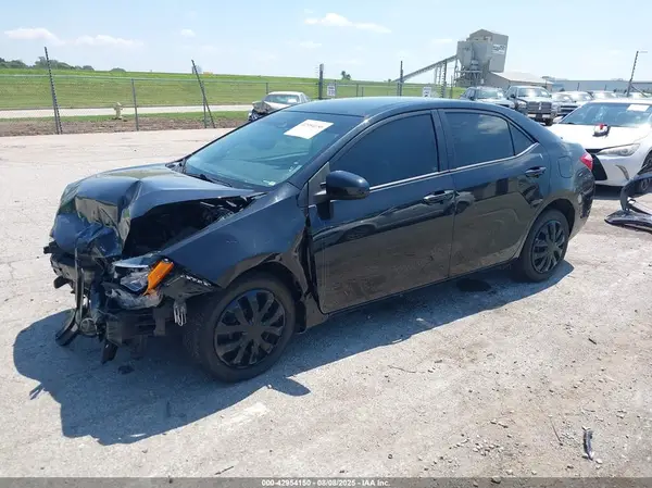 2T1BURHE6HC928821 2017 TOYOTA COROLLA - Image 2