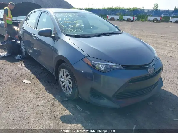 2T1BURHE6HC929158 2017 TOYOTA COROLLA - Image 1