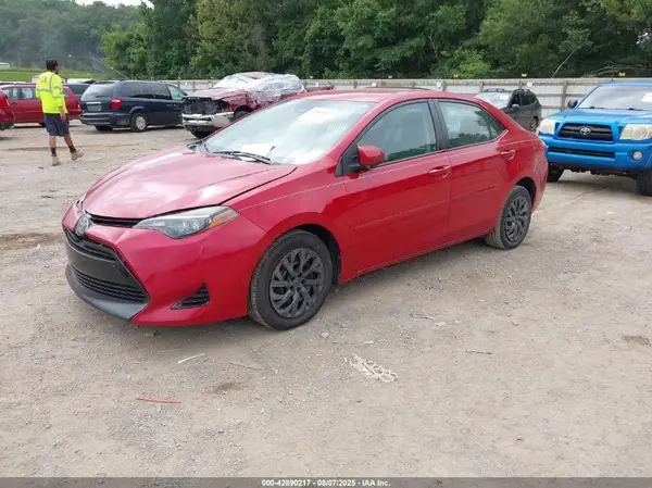 2T1BURHE6HC935087 2017 TOYOTA COROLLA - Image 2
