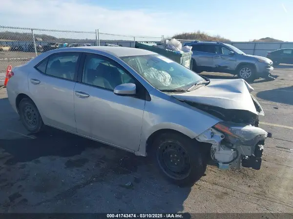 2T1BURHE6HC939172 2017 TOYOTA COROLLA - Image 1