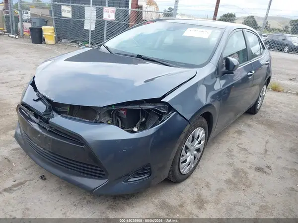 2T1BURHE6HC950902 2017 TOYOTA COROLLA - Image 2
