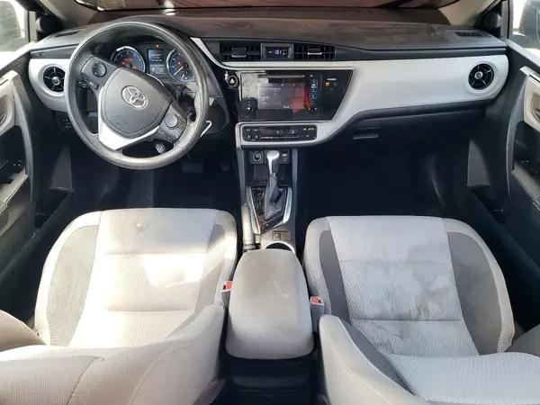 2T1BURHE6HC960975 2017 TOYOTA COROLLA - Image 8