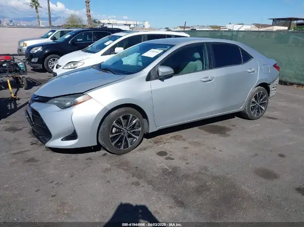 2T1BURHE6HC961947 2017 TOYOTA COROLLA - Image 2