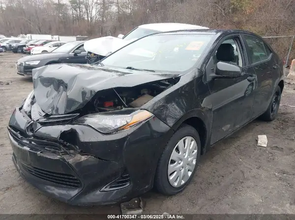 2T1BURHE6HT832428 2017 TOYOTA COROLLA - Image 2