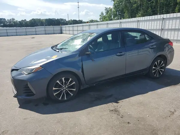2T1BURHE6JC000982 2018 TOYOTA COROLLA - Image 1