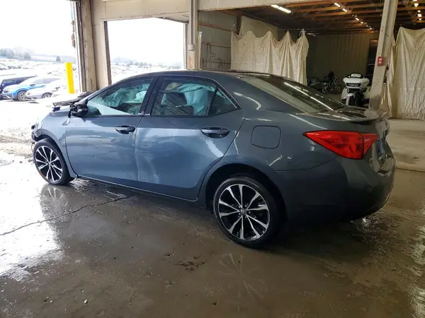 2T1BURHE6JC009021 2018 TOYOTA COROLLA - Image 2