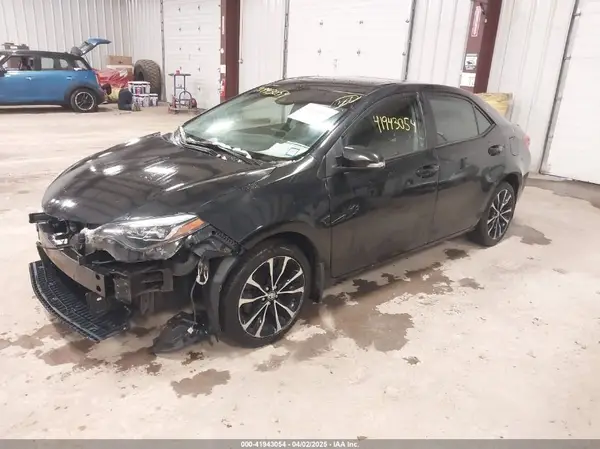 2T1BURHE6JC011920 2018 TOYOTA COROLLA - Image 2