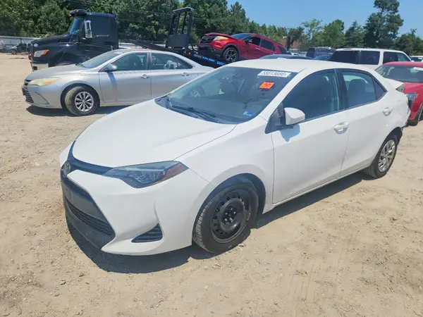 2T1BURHE6JC013070 2018 TOYOTA COROLLA - Image 1