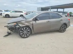2T1BURHE6JC014977 2018 TOYOTA COROLLA