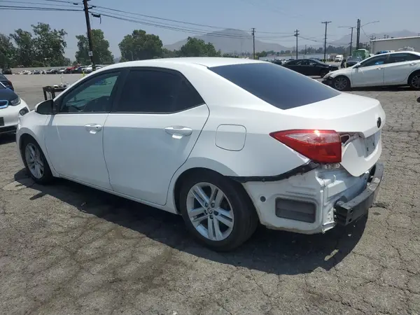 2T1BURHE6JC015174 2018 TOYOTA COROLLA - Image 2