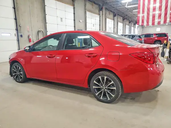 2T1BURHE6JC021475 2018 TOYOTA COROLLA - Image 2