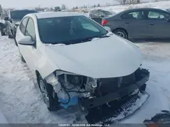 2T1BURHE6JC022657 2018 TOYOTA COROLLA