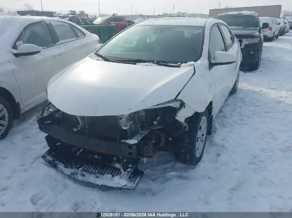 2T1BURHE6JC022657 2018 TOYOTA COROLLA - Image 2