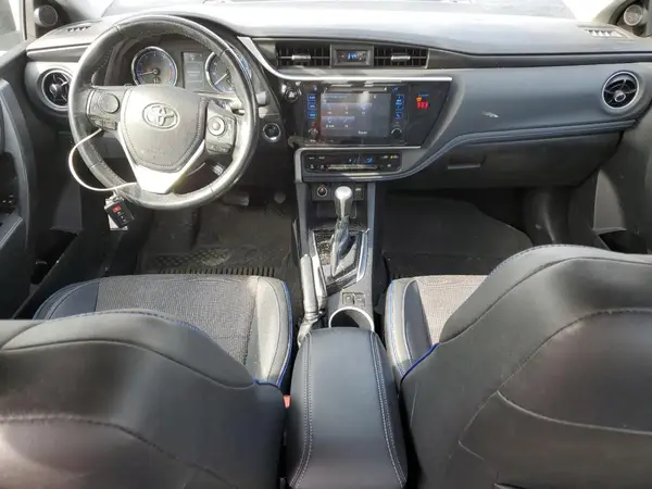 2T1BURHE6JC025090 2018 TOYOTA COROLLA - Image 8