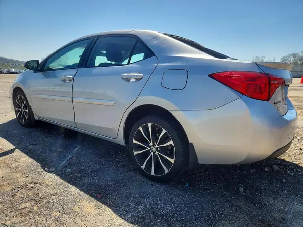2T1BURHE6JC026353 2018 TOYOTA COROLLA - Image 2