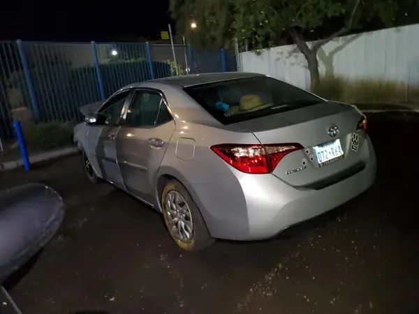 2T1BURHE6JC029124 2018 TOYOTA COROLLA - Image 2