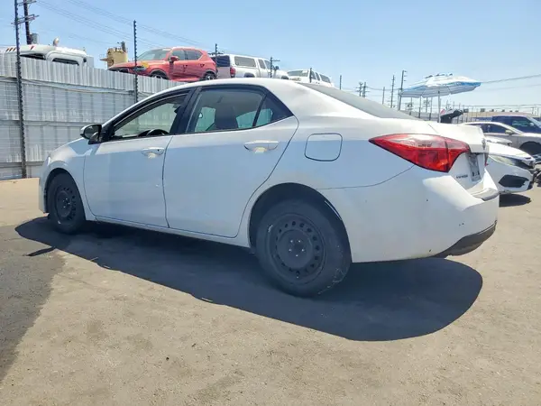 2T1BURHE6JC031083 2018 TOYOTA COROLLA - Image 2