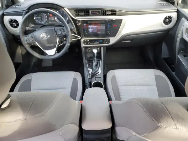 2T1BURHE6JC032122 2018 TOYOTA COROLLA - Image 8