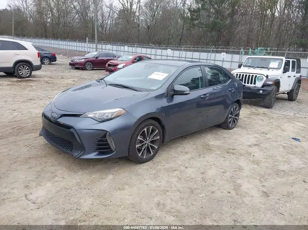 2T1BURHE6JC033920 2018 TOYOTA COROLLA - Image 2