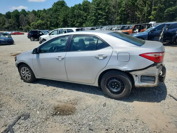 2T1BURHE6JC034680 2018 TOYOTA COROLLA - Image 2