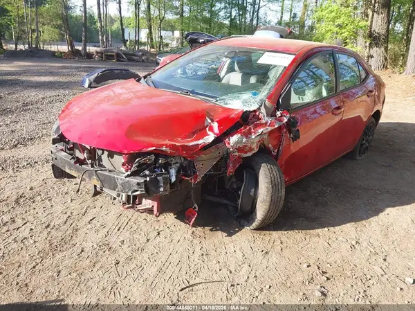 2T1BURHE6JC035585 2018 TOYOTA COROLLA - Image 2